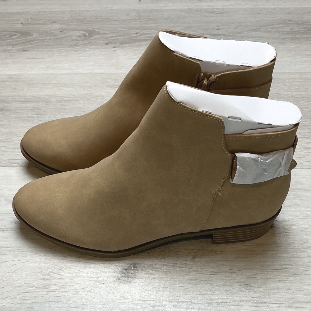St. John's Bay‎ Rayford Ankle Boots Women 8 Sand New With Tags